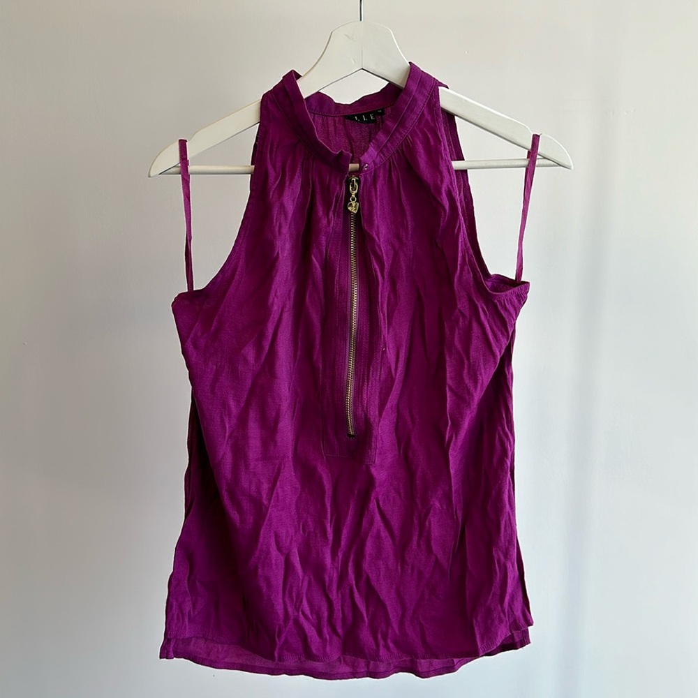 Sleeveless top